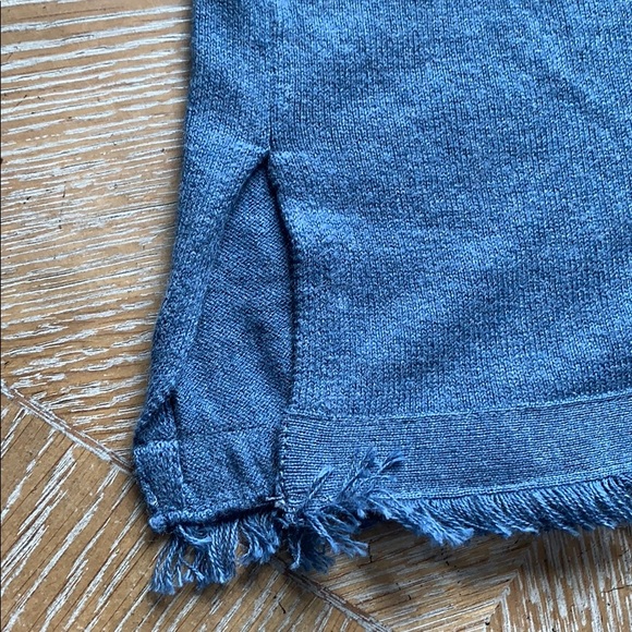 525 AMERICA Cashmere Blend VNeck Blue Frey Sweater - Picture 10 of 11